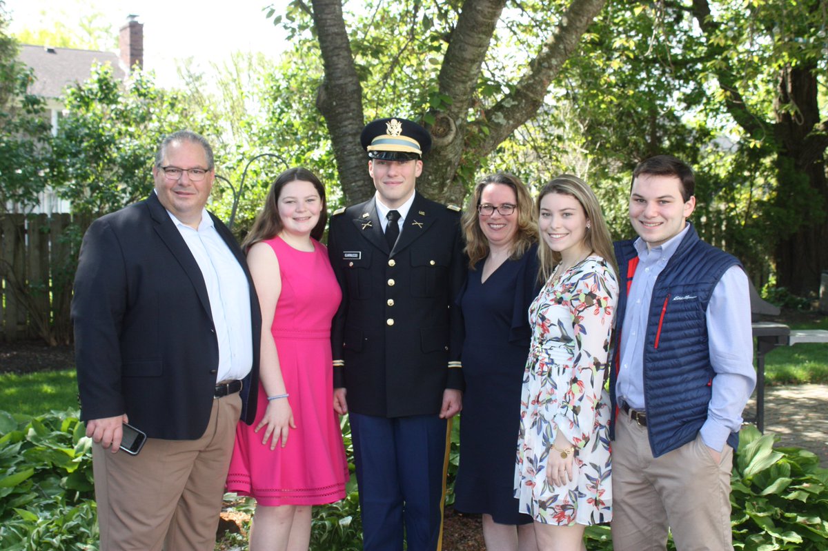 jguarnuccio's tweet photo. Congratulations 2nd Lieutenant Liam Guarnuccio of the Loyola Maryland Greyhound Battalion. May God bless and protect you.                                 🇺🇸God bless America. 🇺🇸 https://t.co/w43x6ohg76