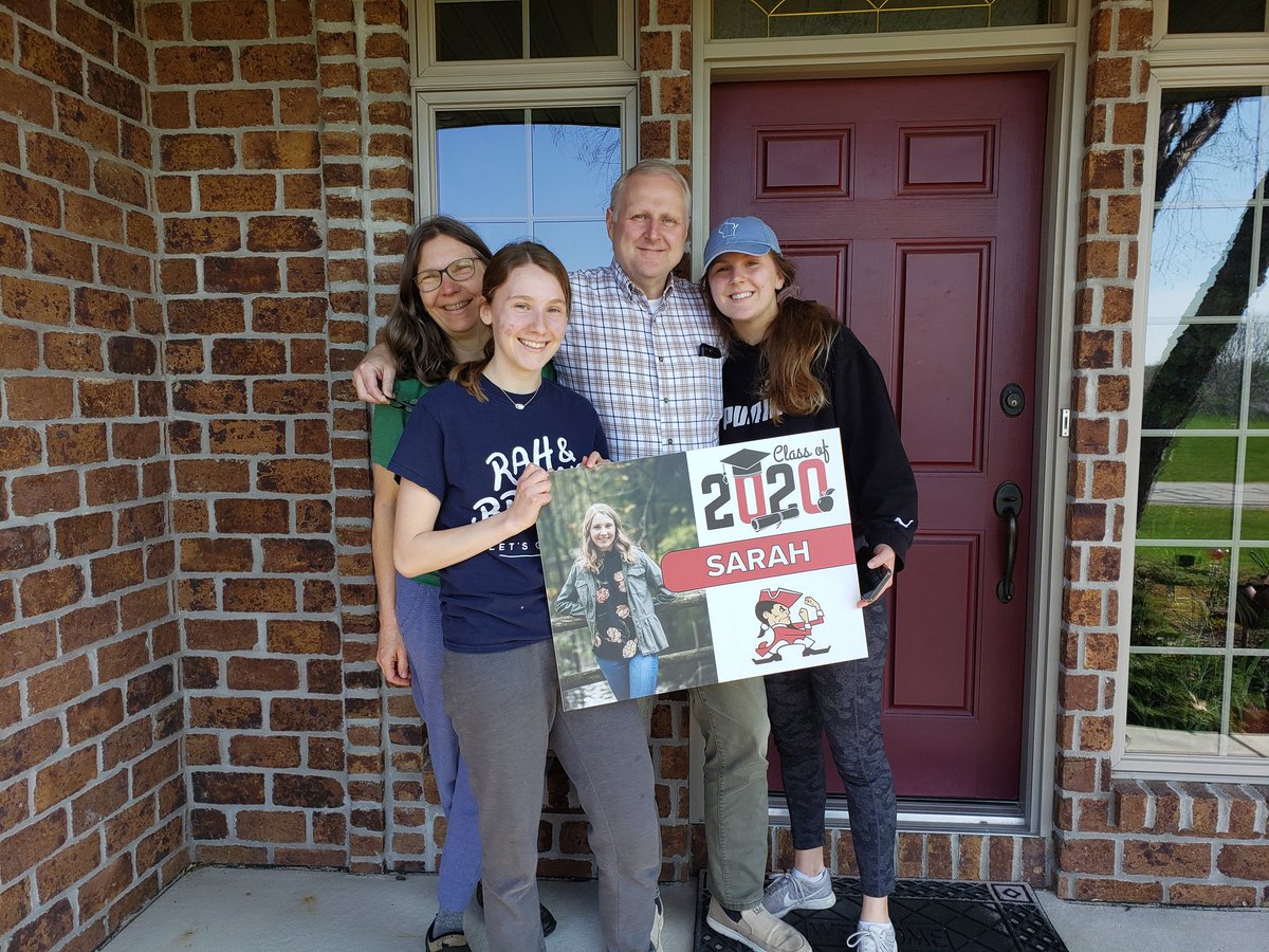 PulaskiRedSea's tweet photo. Great to see many of our 2020 Red Raider smiling faces today!  You keep is #raiderstrong! https://t.co/NghftO05eQ