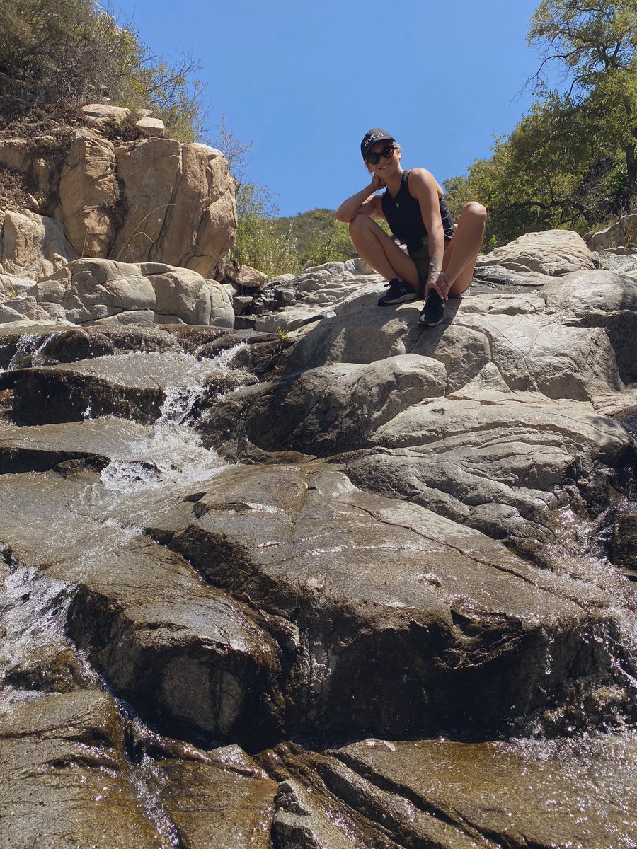 KailinCurranAsing tweet media