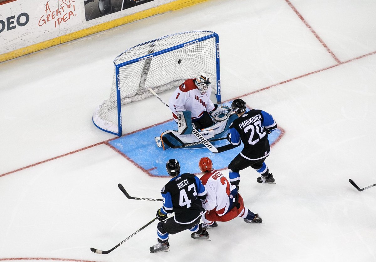 PParkkonen's tweet photo. Hockey https://t.co/ZH6xErWpzJ
