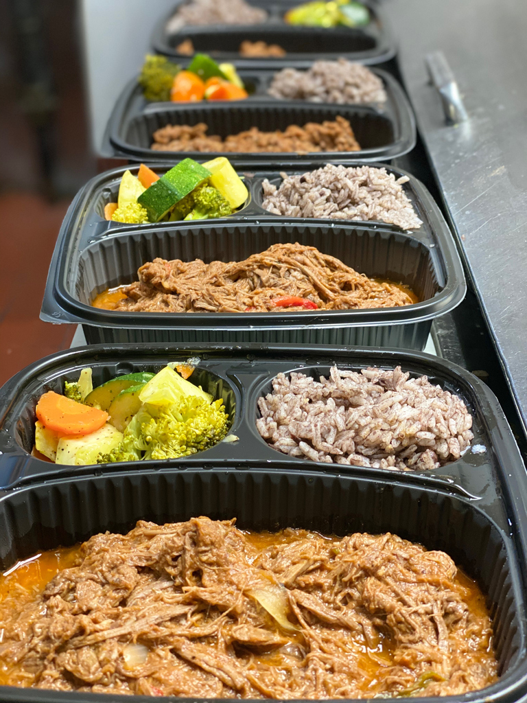 casacubanajc's tweet photo. Our Cuban classic Ropa Vieja packaged in our Individual boxed meals for all orders! Now available by calling 201-792-2272.
#cubanclassics #ropavieja #cubanfood #individualboxedmeals
#casacubanajc https://t.co/EjaroioDCK