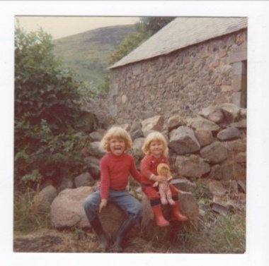 VarylT's tweet photo. Growing up in the rural wilds of Northumberland (and urban wilds of Newcastle). And my first foray west to the Lake District (I was accompanied). This led to solastalgia, and working in Patagonia!
#whenIwaswild https://t.co/CiwY9zuBy9