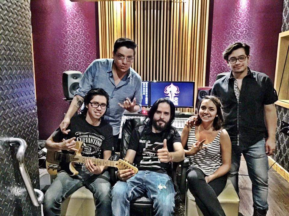 Julieta H. Gil tweet media