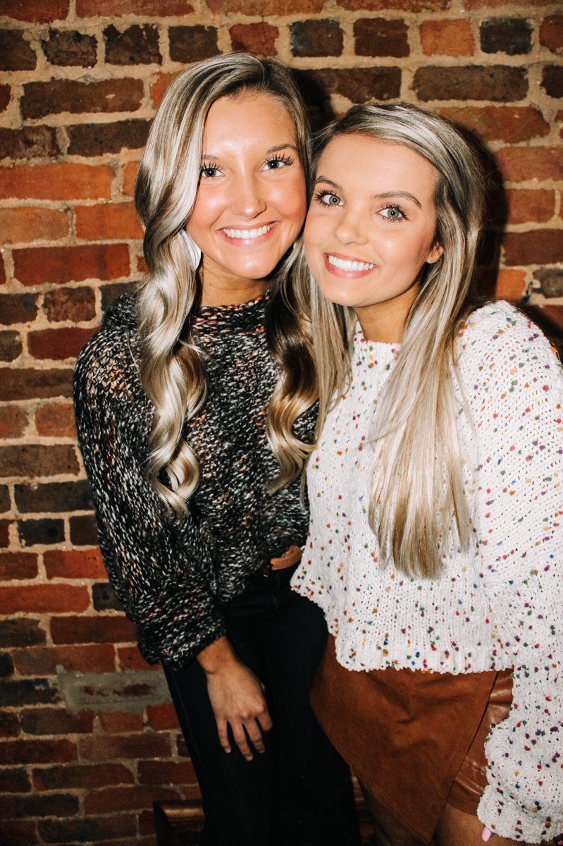 "My freshman year at JSU has been so much fun and memorable! By joining Zeta I met the most incredible people that are now some of my best friends. We have made so many memories and I can’t wait to make so many more this coming fall!💓" -Maggie Hedgepath, PC '19
#FreshmenFriday