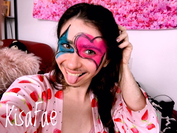 Watch Kisa Fae's leaked NSFW photo on TwXstars