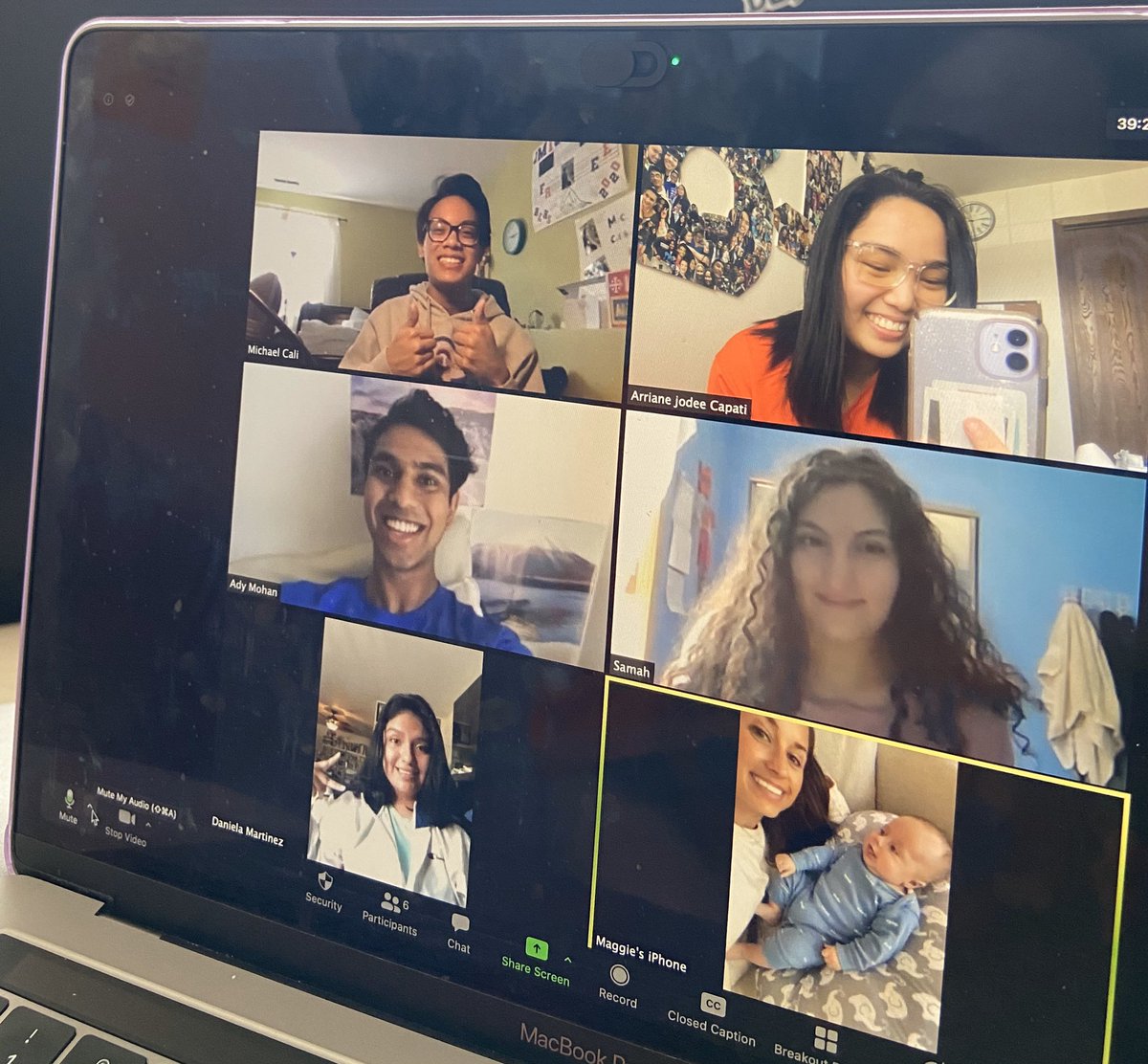 HEHSinteract's tweet photo. Here’s to 4 leaders that have helped me lead one of the biggest clubs in school. 3 seniors and 1 junior (Rama lol). I’m grateful I got to lead with all of you: Rama, Daniela, Michael, and Ady. 

Thank you Interact!! 
Your Interact President,
jodee https://t.co/DBbI0GVAO7