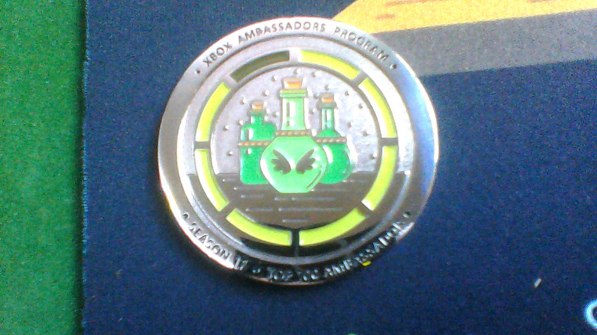 XADRBATTLE's tweet photo. @XboxAmbassadors thanks for that merch!! #xboxambassadors #ambassadorrewards #season17top100 @NGG_xIRAMBOIx @imdocwho @JustineMidnight https://t.co/YfYDWFte1N