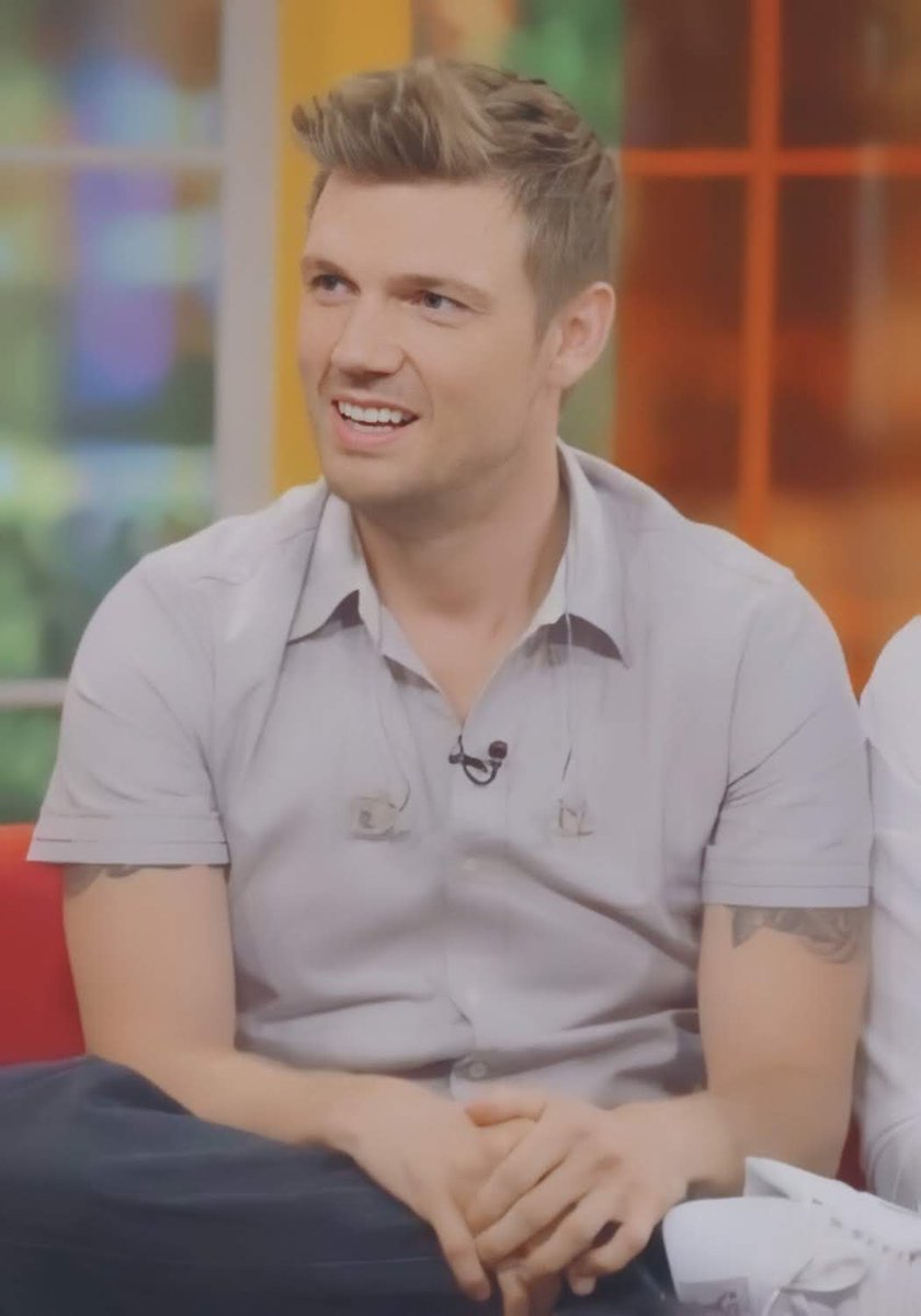 gimmemorenick's tweet photo. 💛 #NickCarter #BackstreetBoys https://t.co/LkA57Movnf