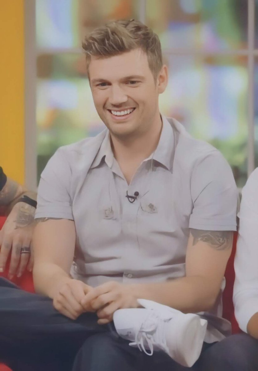 gimmemorenick's tweet photo. 💛 #NickCarter #BackstreetBoys https://t.co/LkA57Movnf