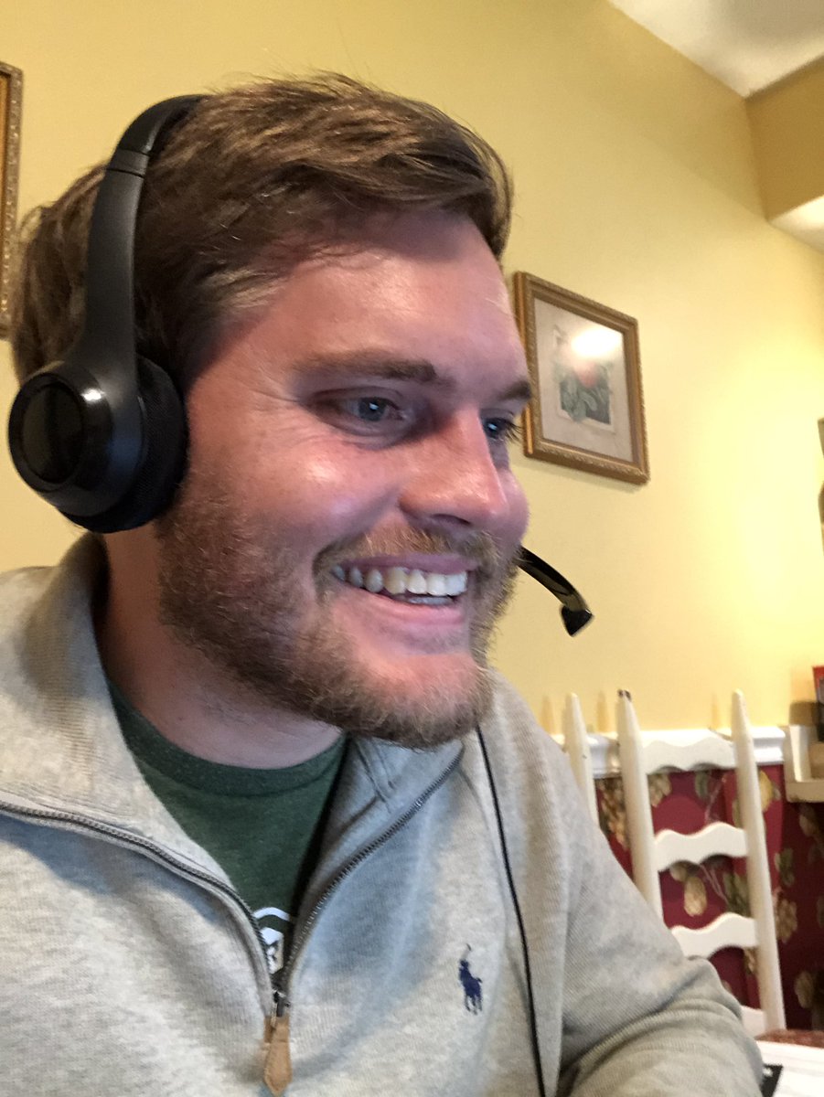 Ryne_Alexander's tweet photo. Me saying goodbye on the zoom call vs me right after the zoom call https://t.co/4CbY8YUoeC