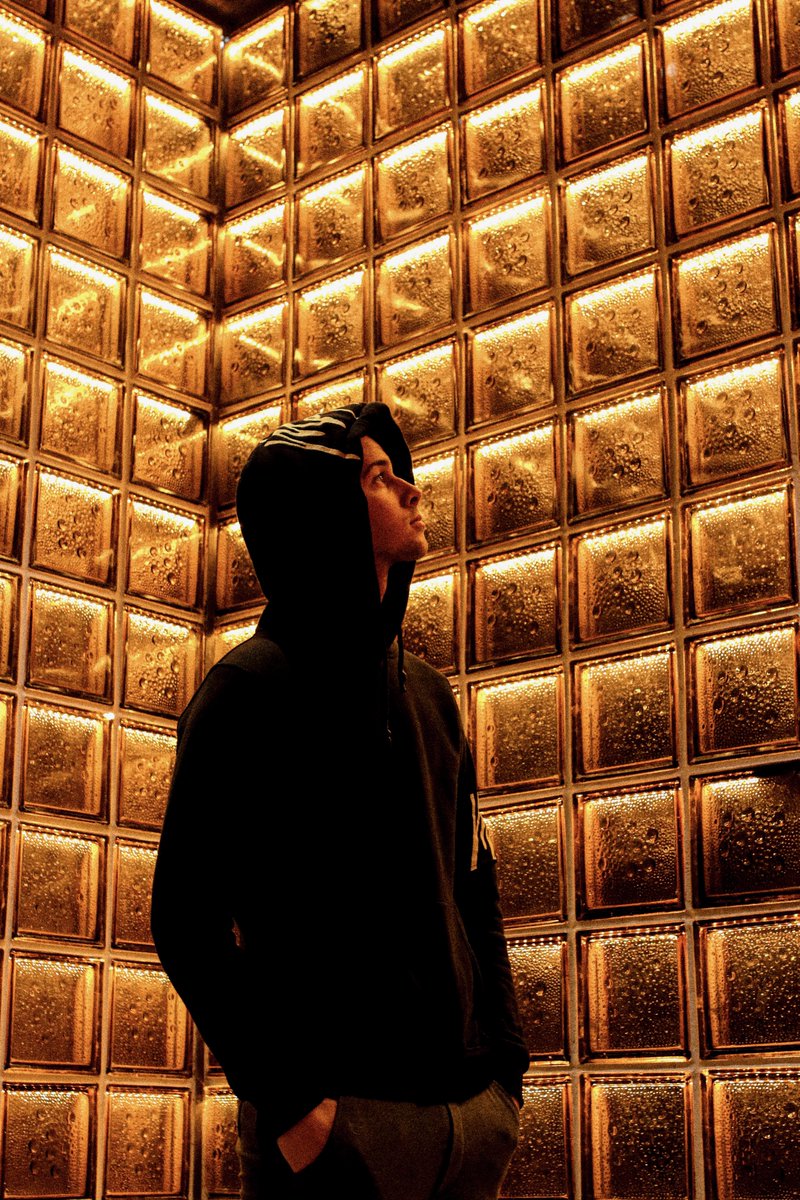 Start your weekend with our #INROTATION playlist - handpicked tracks by <a href="/meszca/">MESZCA 🥀</a> from @noizusound, <a href="/Dombresky/">Dombresky</a>, <a href="/iamalyxander/">Alyx Ander</a> and more 🎶

[ Playlist → insom.co/inrotationplay… ]