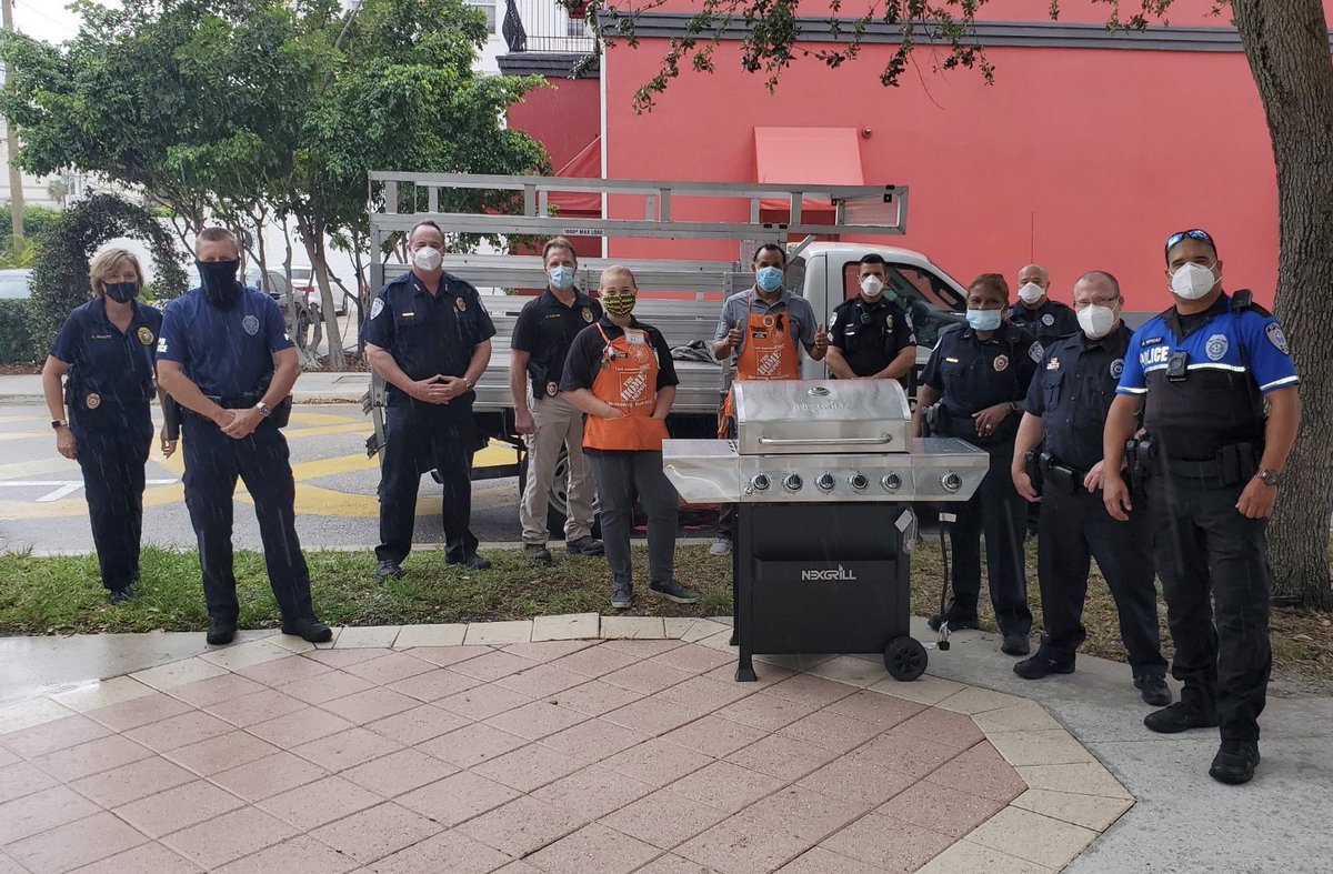 Dexter A. Pinto (@6320smdexpinto) on Twitter photo I started at store 6320, 15 years ago in Loss Prevention working with West Palm Beach PD. Now as a Store Manager it feels awesome that we can give back!! THANK YOU <a href="/WestPalmPD/">West Palm PD</a> for all that you do!!! #Orange4Officers #PoliceWeek @a_2da_j <a href="/Chris_J_Mangino/">Chris Mangino</a> @JacobRobertsTHD I started at store 6320, 15 years ago in Loss Prevention working with West Palm Beach PD. Now as a Store Manager it feels awesome that we can give back!! THANK YOU <a href="/WestPalmPD/">West Palm PD</a> for all that you do!!! #Orange4Officers #PoliceWeek @a_2da_j <a href="/Chris_J_Mangino/">Chris Mangino</a> @JacobRobertsTHD