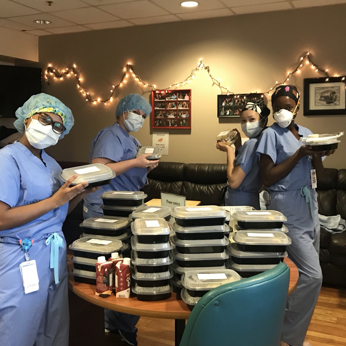 thrivercompany's tweet photo. Thank you again @SVB_Financial for your generosity through #NationalNursesWeek + our partners @mezesrestaurant, @thairoomto & Mika for your #deliveries! Read more on #TheFeed – https://t.co/ekvFG36Hiw #NursesAreHeroes #ThankYouNurses #ThankYouHealthcareWorkers #GroupOrdering https://t.co/JkY2cABZ5A