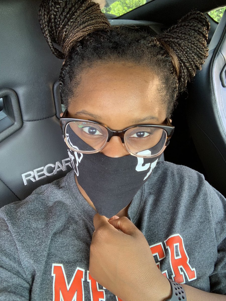 MsTylerTeaches's tweet photo. Thank you @MediaCae @APSClevelandAve for my protective swag! @maniact3acha let me see you in yours! 😍 https://t.co/vDrWuepfJ5