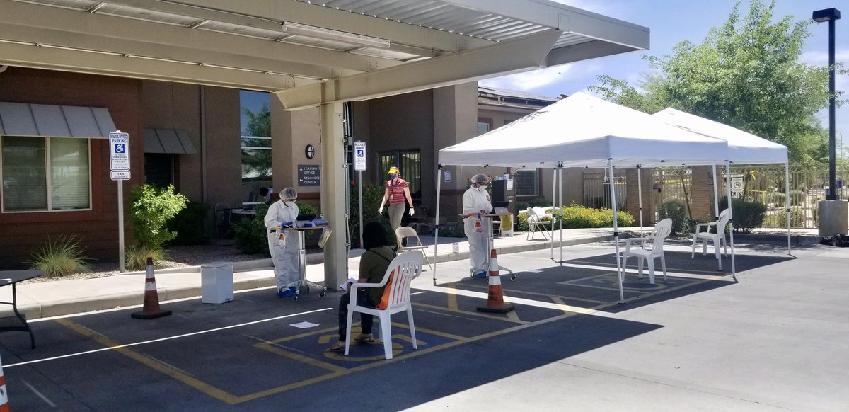 PHXHousing's tweet photo. Another #testingblitz for resident in public housing! Our partner @ValledelSolAZ and @PHXHousing staff hosting walk-up and drive-thru testing at the Aeroterra #EnVisionCenter today. https://t.co/uLhyZMl5Ot