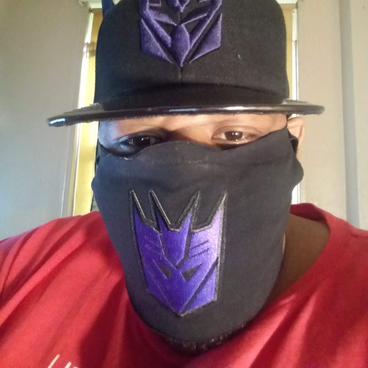bigcyclonus's tweet photo. Get down stay down #Decepticons #Decept https://t.co/OHMnSbcSoN