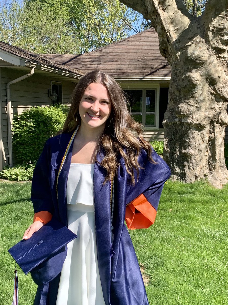 smed24's tweet photo. It’s official! Congratulations, Baylee! We’re so proud of you! #BeATitan @baylee_medvetz https://t.co/7HhmR3tWlU