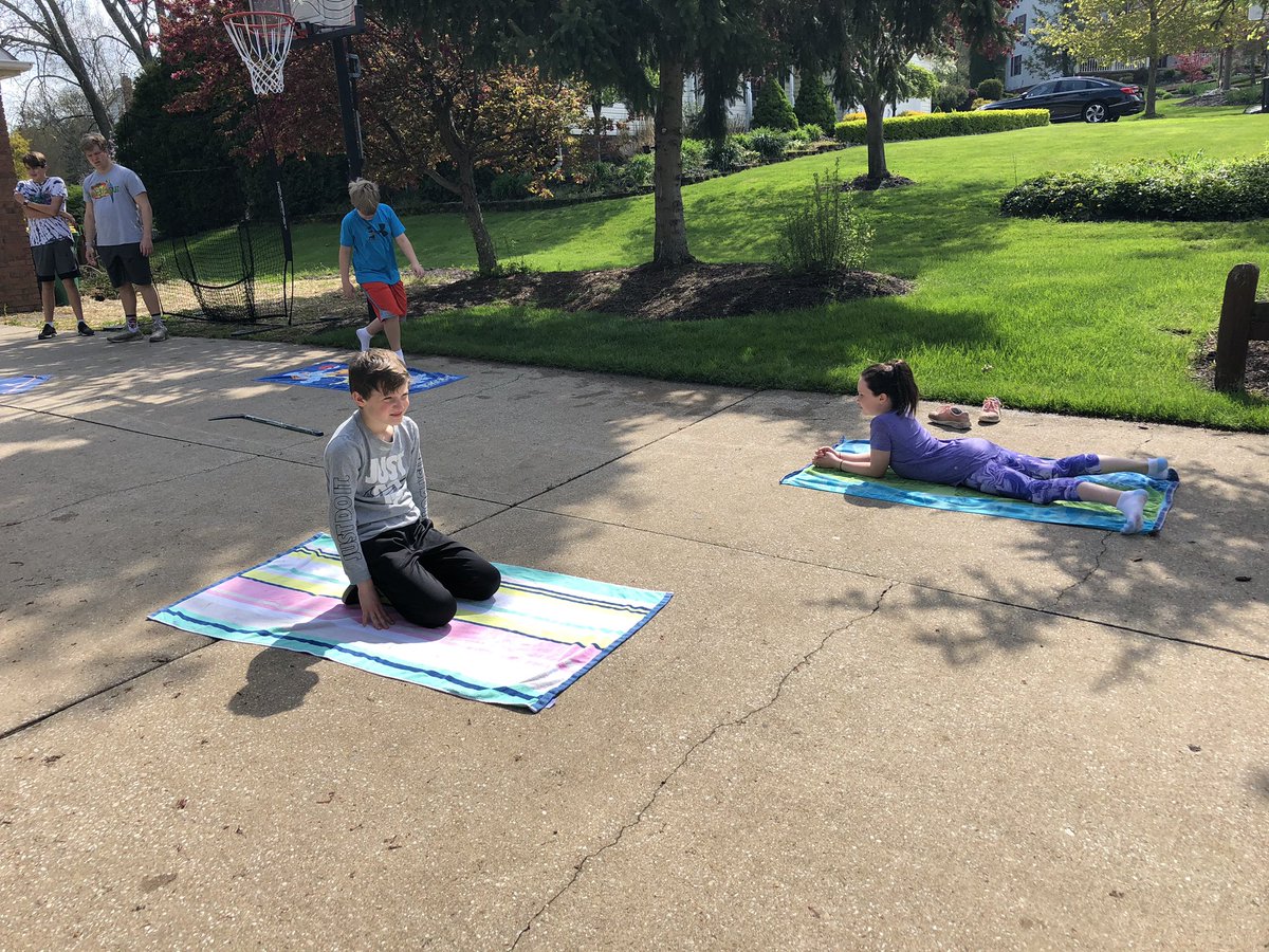 Holly Curtis tweet media