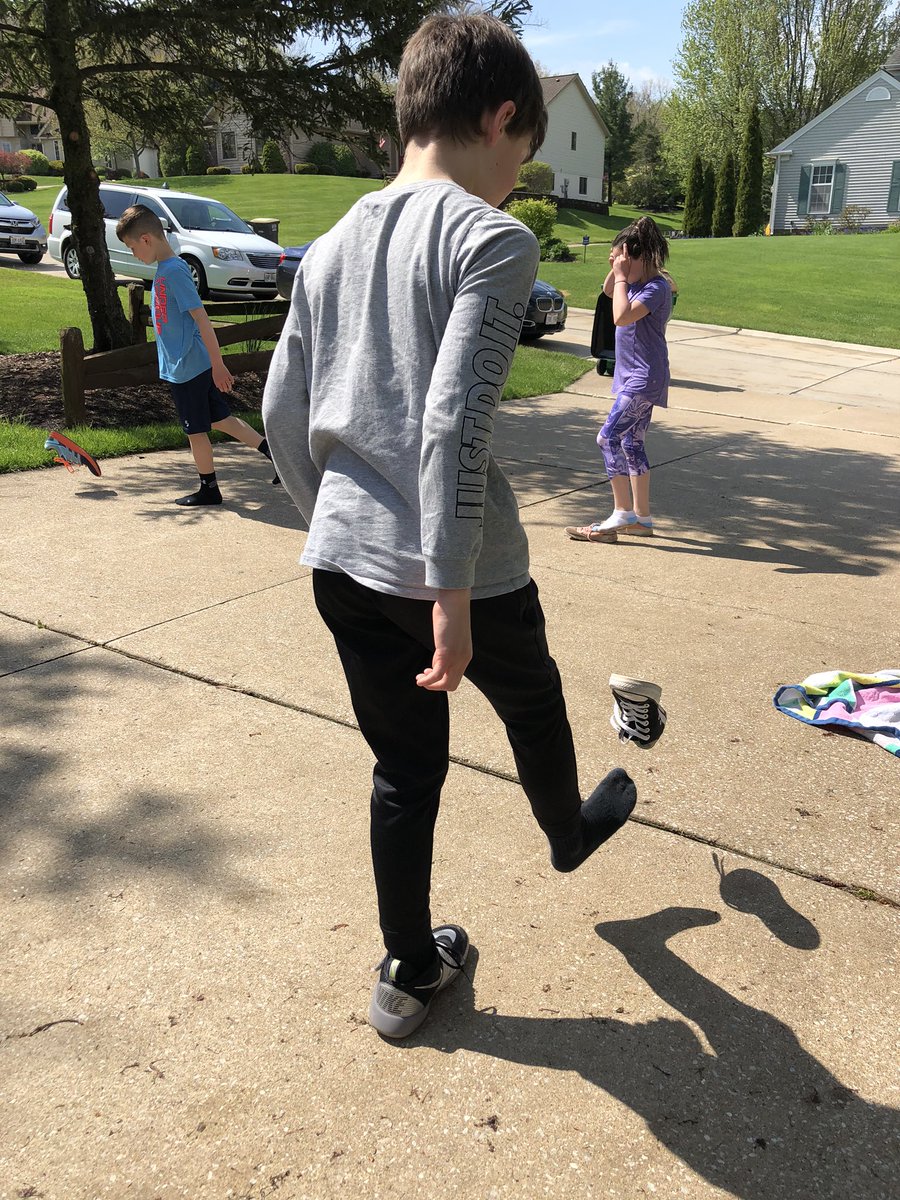 Holly Curtis tweet media