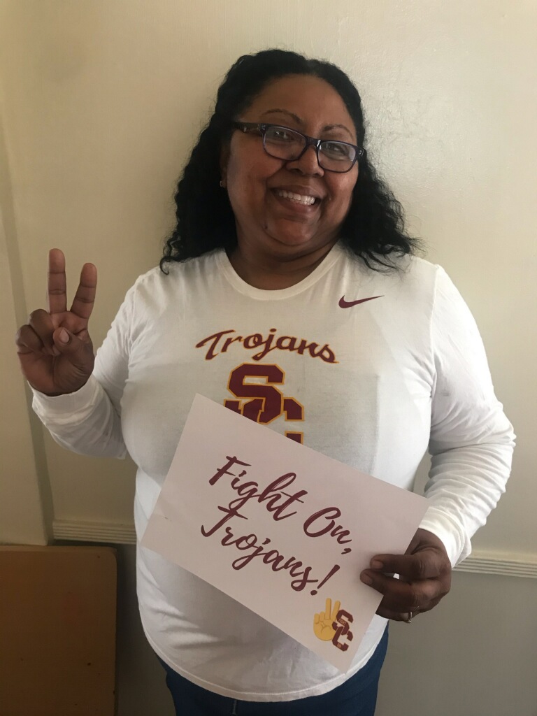 USCLeventhal's tweet photo. We'll miss our graduating students, but know that the staff here at Leventhal is cheering you on from afar! #beaudityoucanbe
#USCGrad #2020Trojans #USCLeventhalGrad #USCMarshallGrad #fighton https://t.co/RRbRE2laIf