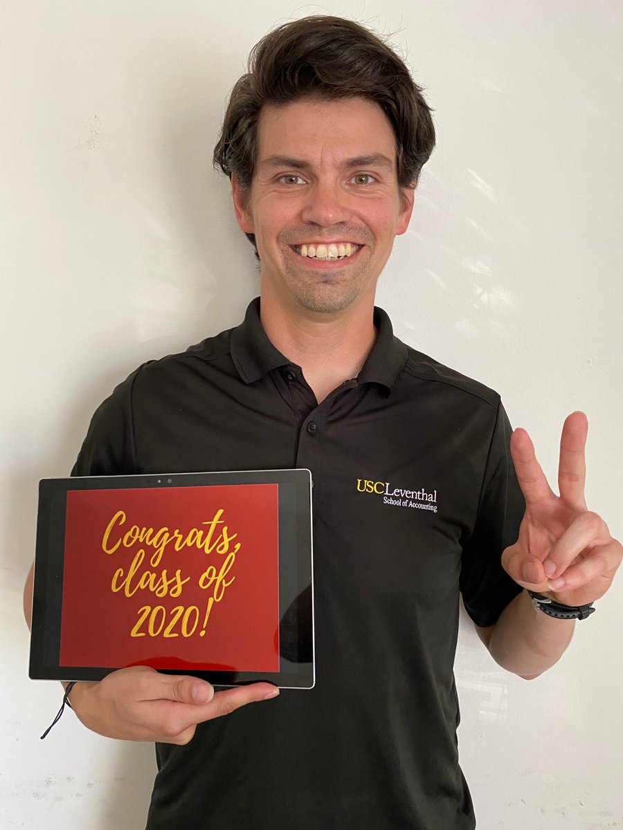 USCLeventhal's tweet photo. We'll miss our graduating students, but know that the staff here at Leventhal is cheering you on from afar! #beaudityoucanbe
#USCGrad #2020Trojans #USCLeventhalGrad #USCMarshallGrad #fighton https://t.co/RRbRE2laIf