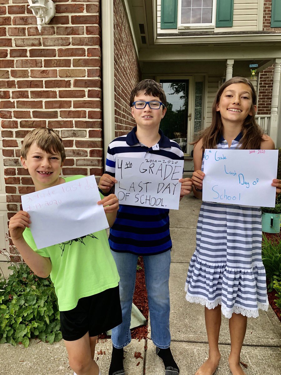 Pettet22's tweet photo. Last day! 2nd, 4th & 6th grade! Kids had an amazing school year! So thankful 4 Adams & West: teachers, admin, community, we are blessed! Kids kept saying they ❤️ their teachers & friends. They want 2 Zoom all summer with teachers/classmates! #WeAreFlashes #FinishStrongFlashes ⚡️ https://t.co/4RlBHNLBx5