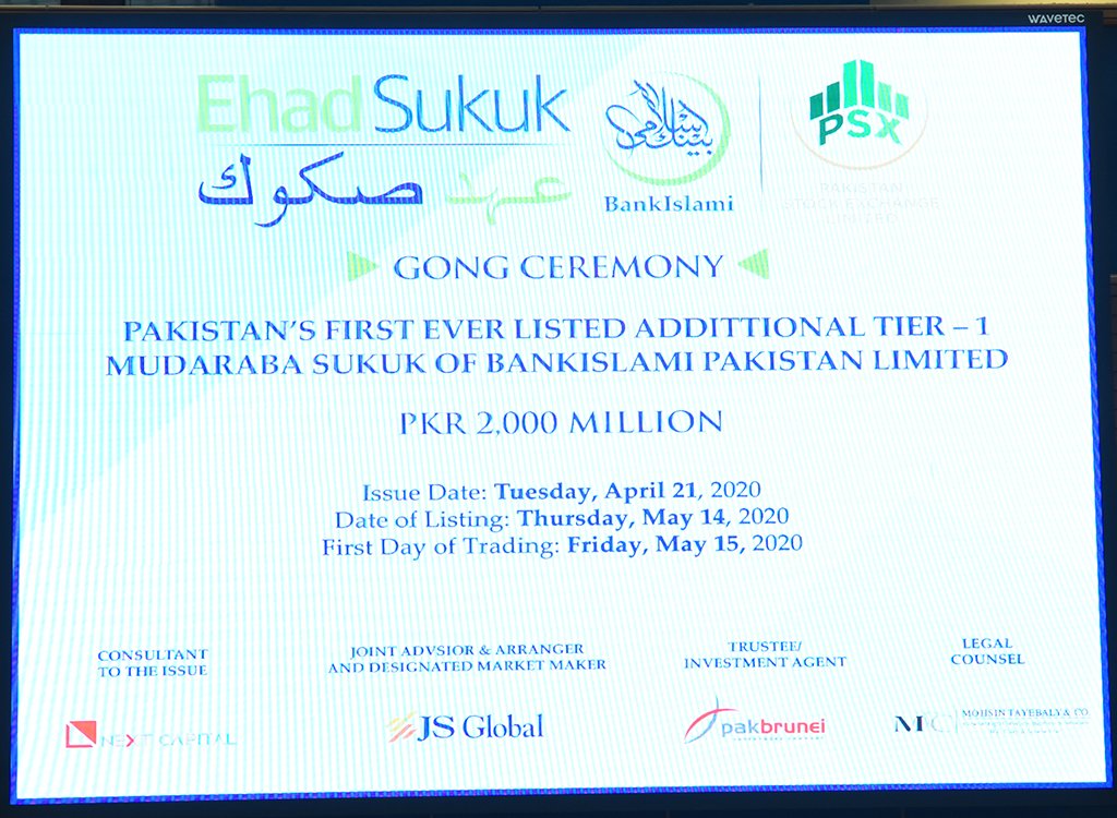 pakstockexgltd's tweet photo. MD PSX @FarrukhHKhan , CFO BankIslami, Mr. Sohail Sikandar, Head of Investment Banking BankIslami, Mr. Haris Munawar, representative of Next Capital, JS Global and select team members at EhadSukuk trading commencement Gong Ceremony.
#PSXEvents #PSXGongCeremony #EhadSukuk https://t.co/W770FkG4LM