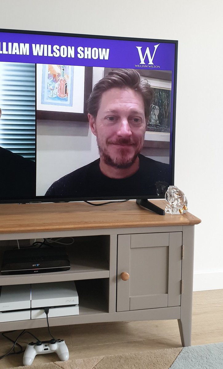 Kevin_Rahm_Fan's tweet photo. @LethalWeaponHQ @KevinRahm Ha! I only knew about it cos it was on Kevin's Instagram story. 

It's a great interview! Kevin's rocking the beard lol 😉 https://t.co/3L0tSTRRRK