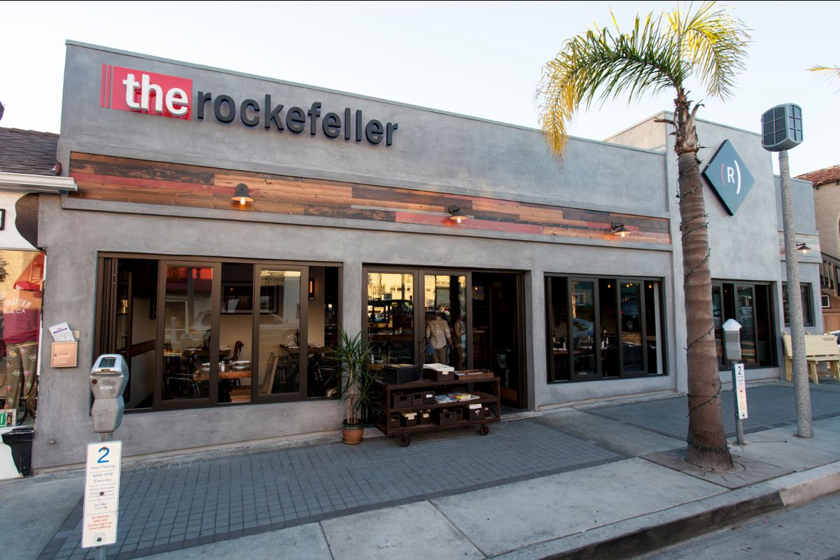 EatRockefeller's tweet photo. Rockefeller Manhattan Opening June 1st for Takeout! - https://t.co/nBJIm3ZBt7 https://t.co/JzU1Y57rAQ