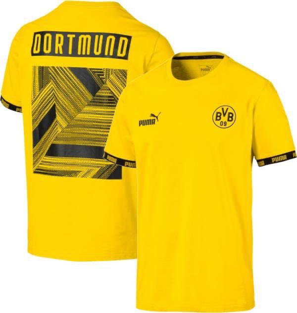🚨 SORTEO 🚨 Vuelve el fútbol (Alemán 🇩🇪) y se merece un buen festejo 🙌

👉 Junto a @PasesUruguayOK vamos a sortear esta camiseta del Dortmund.

1️⃣ RT y Seguí a @martincharquero y a @pasesUruguayOK.

2️⃣ Mencioná a un amigo.

👉 Mañana antes del partido anunciamos al ganador.