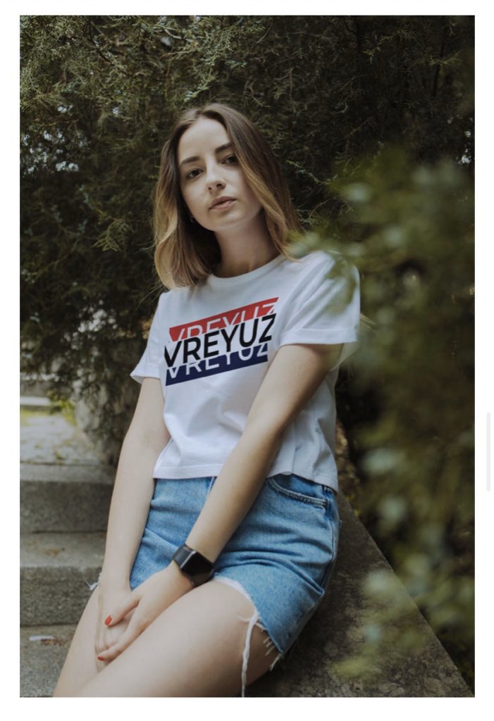 N’hésitez pas à faire un tour sur mon site à vous procurer les premiers exemplaires de ma collection été ! Prochain drop demain 👀 Mais venez en DM celles et ceux qui veulent la livraison offerte 📩🇫🇷

vreyuz-clothing.fr