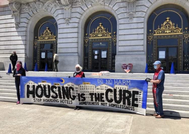 Right now at City Hall.. #HousingIsTheCure