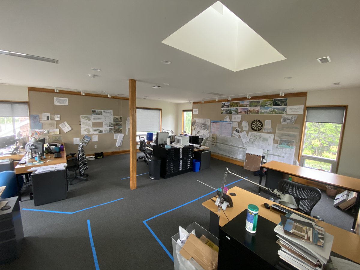 SWTlivingDesign's tweet photo. We’ve rearranged our STL studio to safely reopen and provide a comfortable alternative to home for our team members choosing to return to work. While most will continue to telework, our leadership has developed “safe-at-work” guidelines to ensure safety measures are in place. https://t.co/jnF9bpVyqI