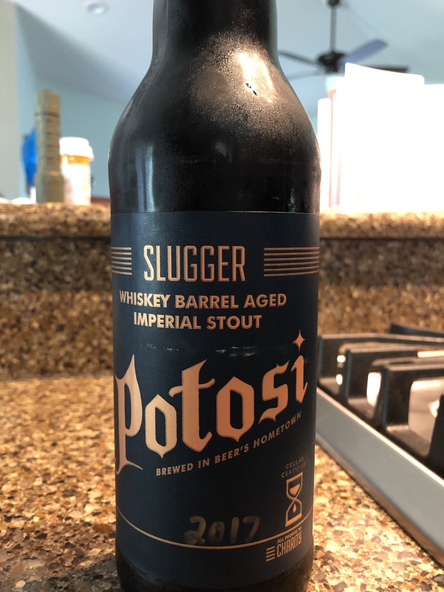 TheBeerCrusher's tweet photo. Martinis are nice, but Slugger from ⁦@PotosiBrewingCo⁩ is sublime. #2017 #CellarBeer #BeWell https://t.co/iYY1yQmwF4