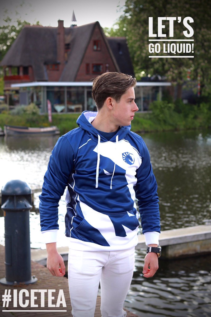 robertolczyk's tweet photo. @TeamLiquid #LETSGOLIQUID 💙 https://t.co/RiTrQGGZfD