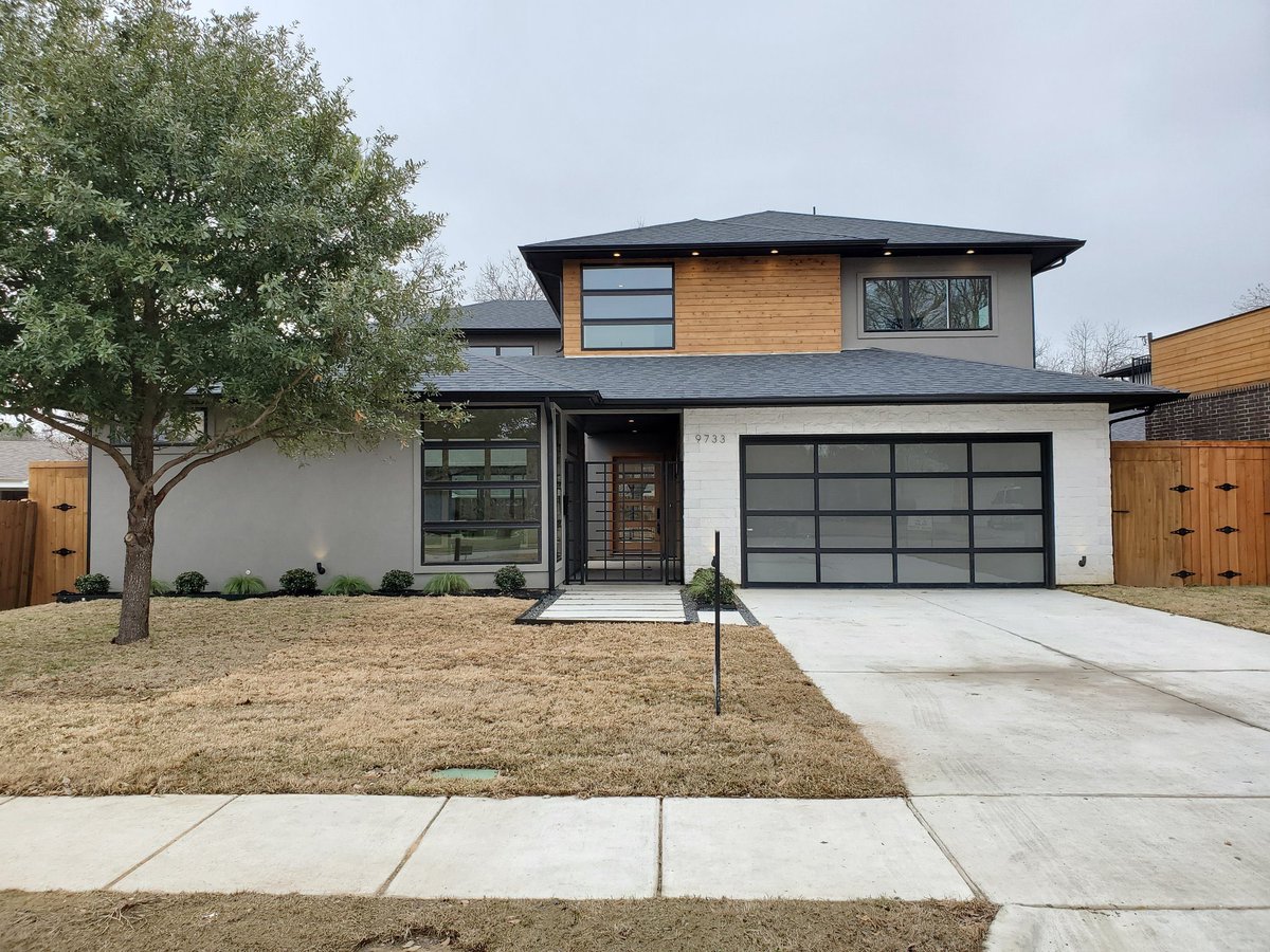 INTERIORPORN1's tweet photo. Look at how spacious &amp; amazing this home is 🥰 https://t.co/MBIQKkIj2B