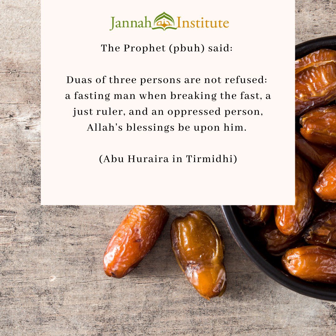 DrHaifaaYounis's tweet photo. Take advantage of these last nights of Ramadan. While in the state of fasting ask Allah for whatever you are in need of, for whatever you want. Take advantage of this blessed time by praising Allah, sending Salawat on Prophet (pbuh), and making Duaa. 🙌✨
#ramadan2020 #makeduaa https://t.co/OnYtHaI6me