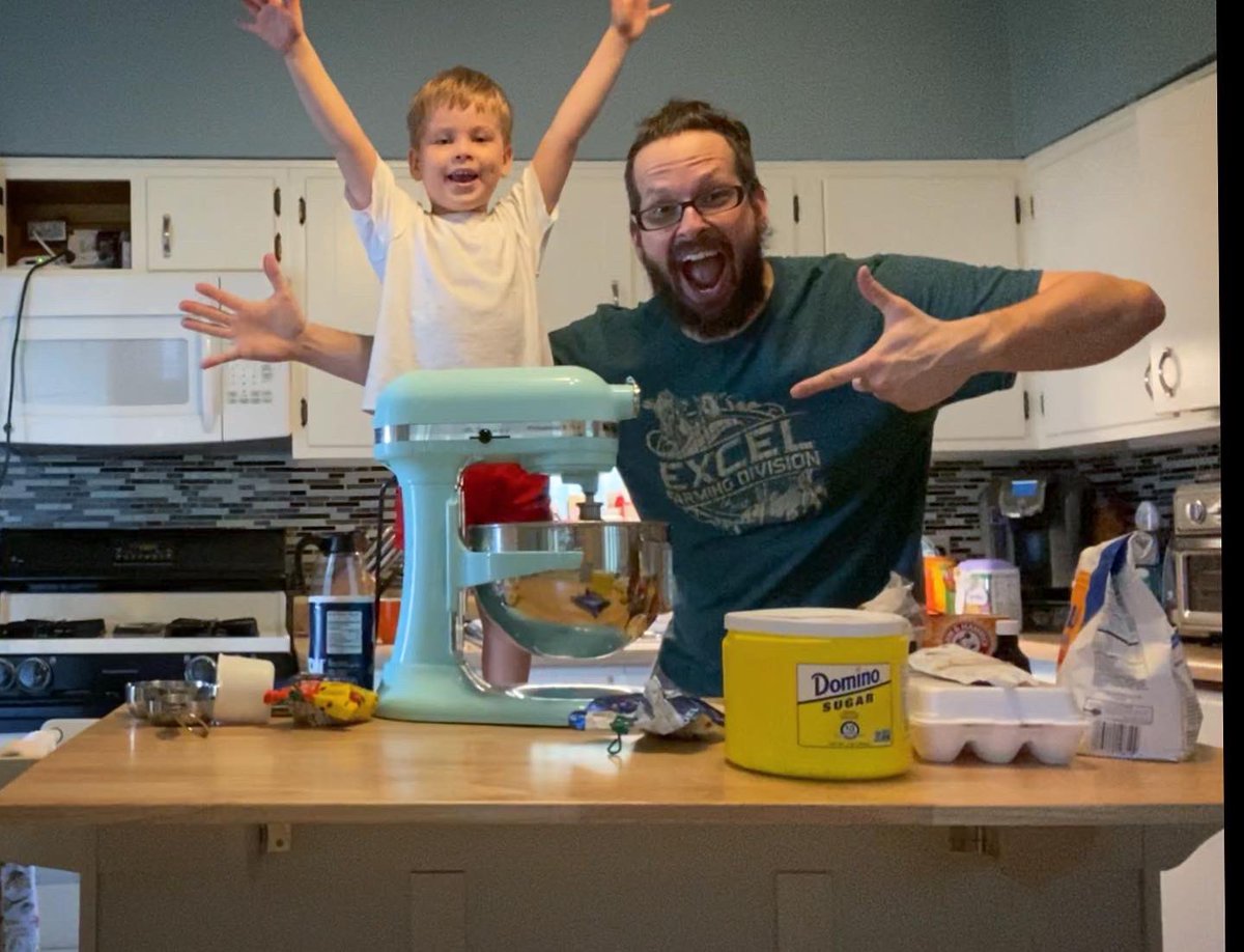 DSFedor's tweet photo. A story in 4 parts. Wouldn’t be a quarantine without trying the #DoubleTree #Cookies recipe!! (No nuts, of course. Allergies.) #doubletreecookies https://t.co/Hzii8Ev856