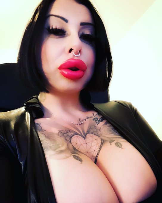 If you want your dreams to come true? Link in Bio! 💋🍌 #doll #enhanced #tattoo #big #lips #pump #kiss<a href="/tag/love"class="tags"><span>#love</span></a><a href="/tag/lips"class="tags"><span>#lips</span></a><a href="/tag/black"class="tags"><span>#black</span></a><a href="/tag/tattoo"class="tags"><span>#tattoo</span></a><a href="/tag/doll"class="tags"><span>#doll</span></a><a href="/tag/lipstick"class="tags"><span>#lipstick</span></a><a href="/tag/berlin"class="tags"><span>#berlin</span></a>