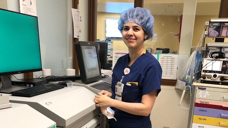FundEmpower's tweet photo. Hoda N. is a pharmacy technician while being a student at @chamberlainedu. She makes education and helping others her top priority. She expresses her gratitude for receiving a scholarship by saying: "Thank you so much for helping me to improve and help others in the future." https://t.co/vDKFe2CEHm