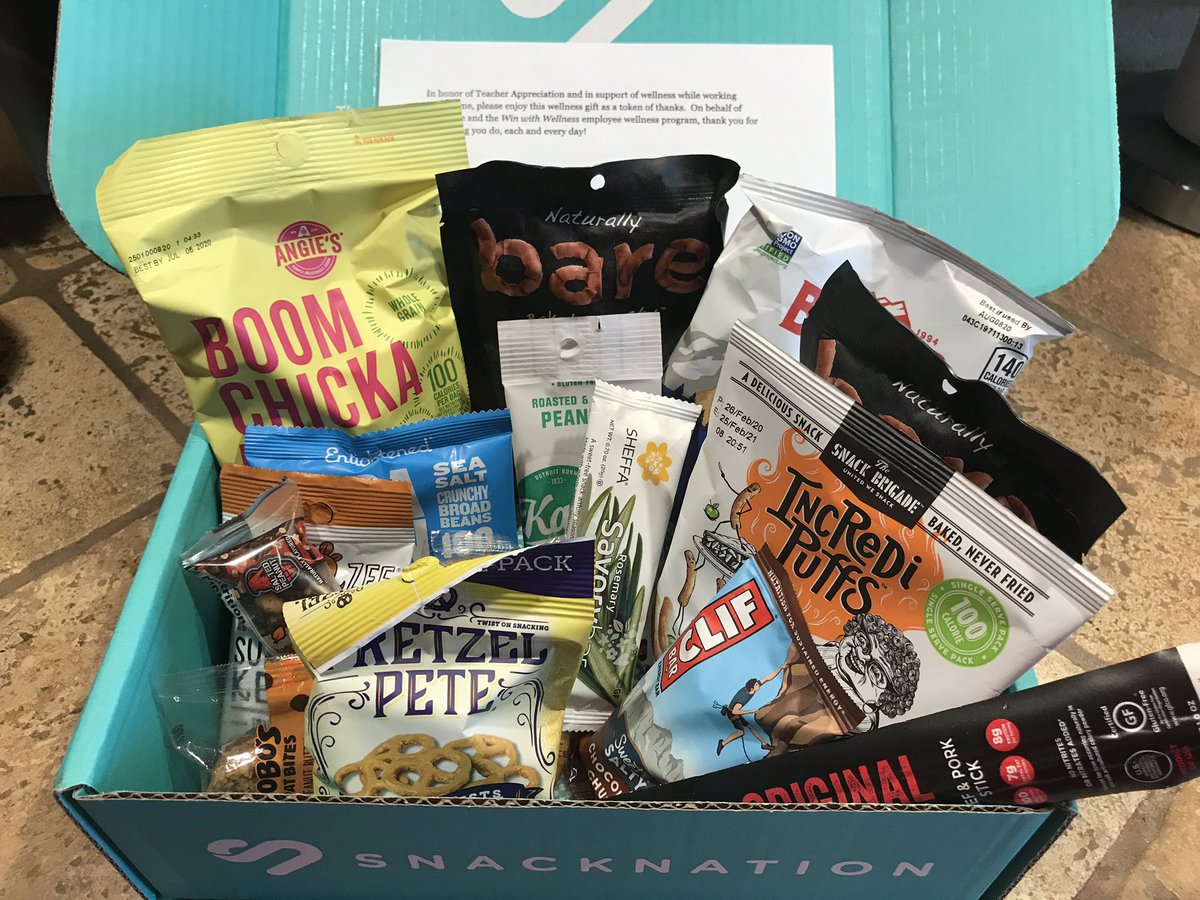 DMCSDOLPHINS's tweet photo. When not just your school, but your management company does it right with Teachers, too! #csusateachersrock #csusaproud ππβ€οΈπ©πΌβπ«#winwithwellness @CSUSAhq @CSUSAJonHage @snacknation https://t.co/cFGe0XyBQy