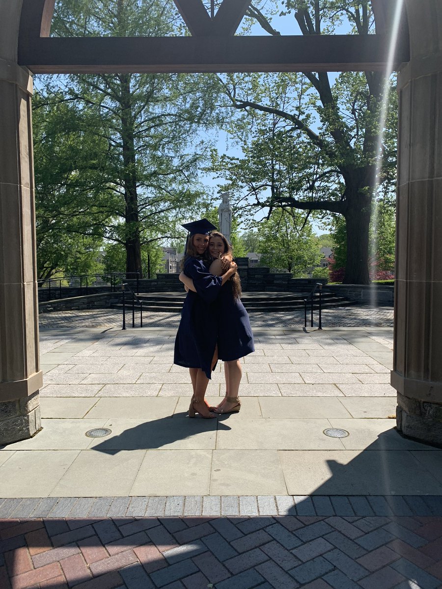 grossocheryl's tweet photo. #novanation #novagrad https://t.co/WOssa9vbxl