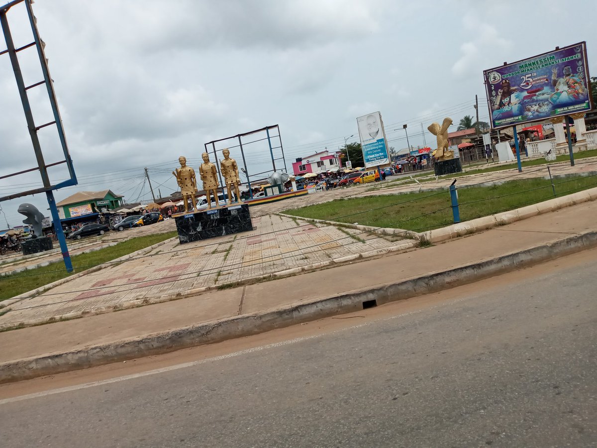 ChristOfferOmw's tweet photo. How well do you #KnowGhana where is this place in 🇬🇭 #StayAtHome #StaySafe #OfferMusicWorldwide #ChristOffer https://t.co/MbYBqprF96
