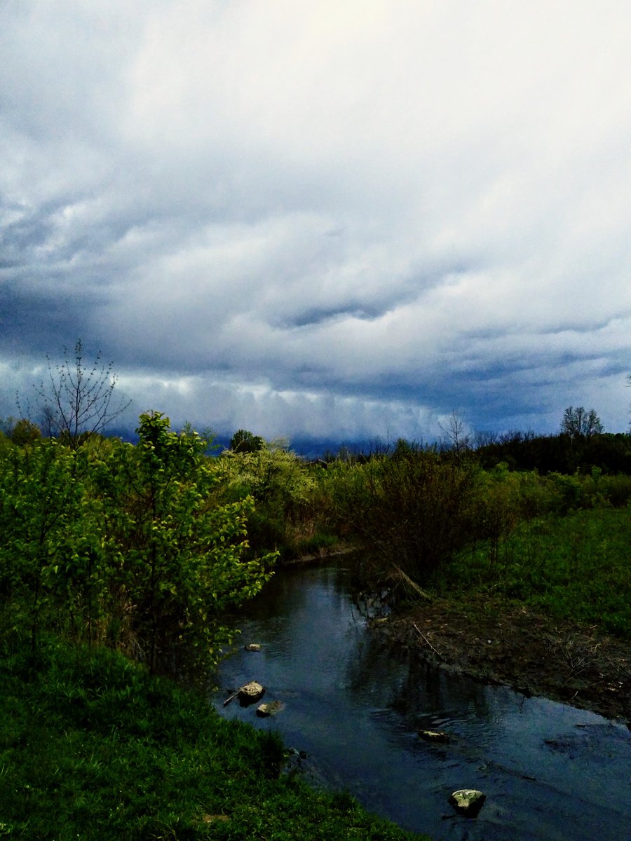 light_writer_'s tweet photo. A storm rolling in. #stream #clouds #storm #nature #photography #lightwriter #editor https://t.co/Tldqv1PHHY