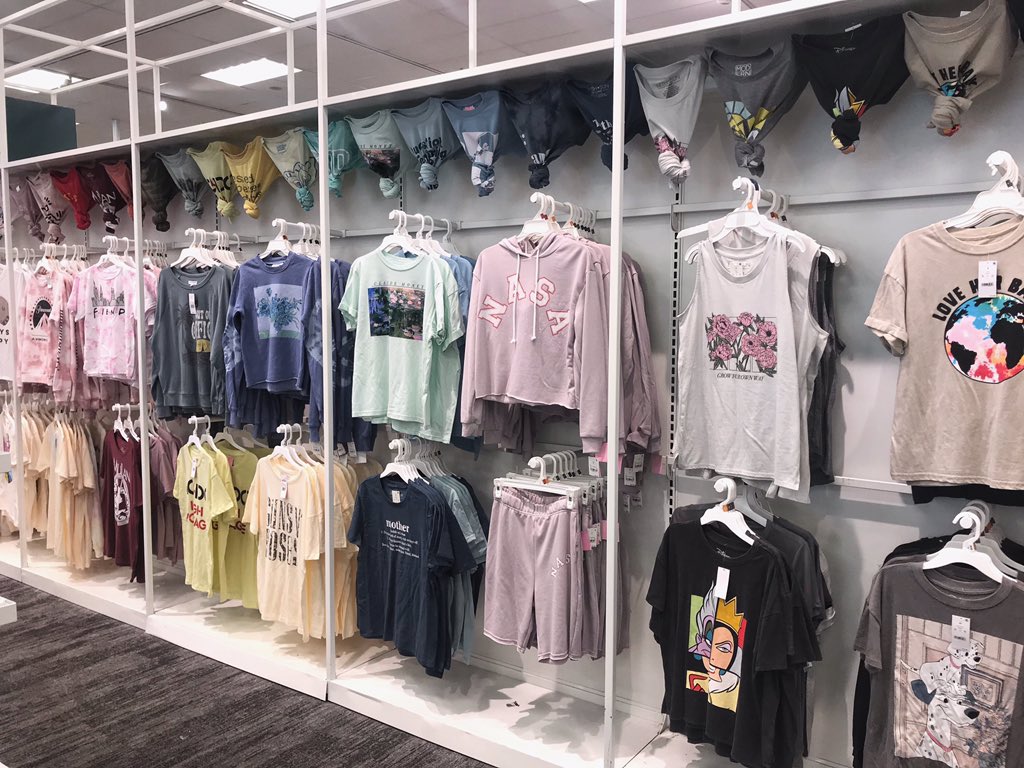 revived the YC License Wall with some visual tshirt fun. RGYBV of course. 🌈 #T2868 #T2868TheGrand #TargetStyle