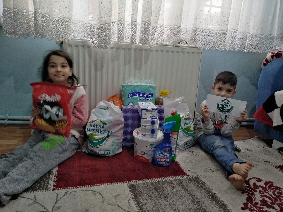 HayraHizmet's tweet photo. #Hayra Hizmet Olarak Bugün #İstanbul'da 2 Yavrusuyla Yaşam Mücadelesi Veren Bacımızın
#700_TL Ev Kirası #250_TL #Market Alışverişi Ve #100_TL'de Yavrumuza #İlaç Alındı
Allah Azza Ve Celle Hayır Sahiplerinden Razı Olsun Allahumme Amin
#OnlaraSadeceİnsaniYardımDeğilUmutTaşıyoruz https://t.co/yVF8shWgtb
