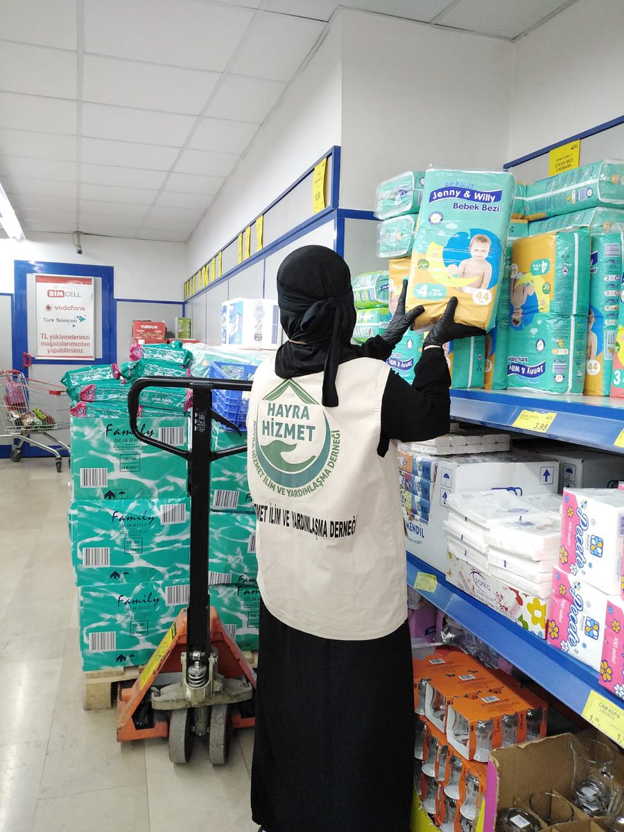 HayraHizmet's tweet photo. #Hayra Hizmet Olarak Bugün #İstanbul'da 2 Yavrusuyla Yaşam Mücadelesi Veren Bacımızın
#700_TL Ev Kirası #250_TL #Market Alışverişi Ve #100_TL'de Yavrumuza #İlaç Alındı
Allah Azza Ve Celle Hayır Sahiplerinden Razı Olsun Allahumme Amin
#OnlaraSadeceİnsaniYardımDeğilUmutTaşıyoruz https://t.co/yVF8shWgtb