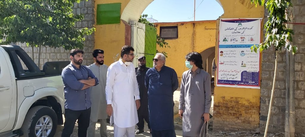 DCKhiCentral's tweet photo. Thankful to Mr. Saif Faqir sb of #FaqirKhana museum for visiting #FortSandeman and acknowledging the restoration work. He has agreed in helping us design the museum. Fakir Khana museum is the oldest and the largest private museum of Pakistan. https://t.co/Ccm0z9l4VL