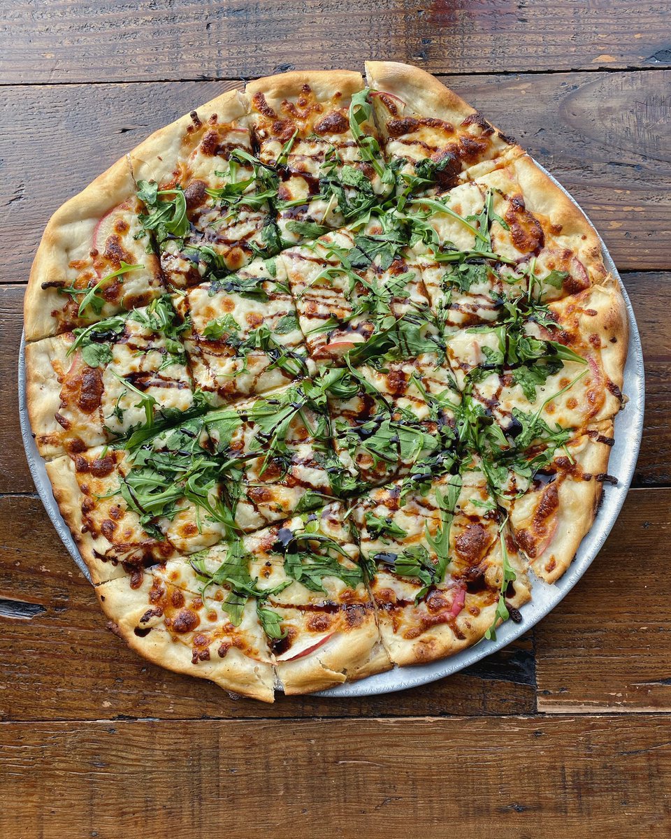 🍕The Eden Pizza!🍕 Apple, smoked gouda, arugula, balsamic reduction. Call, order and pickup. When you arrive, stay in your car and call us. We’ll bring your order out to you! #mneats #mnfood #pizza #stpaulpizza #mnpizza #lowertownstpaul #mystpaul