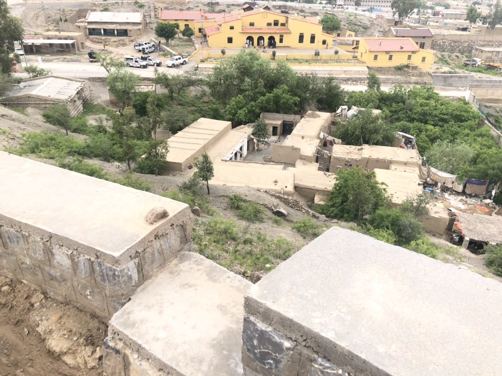 DCKhiCentral's tweet photo. This was a massive encroachment just at bedrock of the #FortSandeman. Alhamdulillah the encroachment is removed & land recaptured. This has turned into a colony with more than 50 persons living there, a working dairy form and luggage that took more than 20 trucks to transport. https://t.co/o43NIXszaE